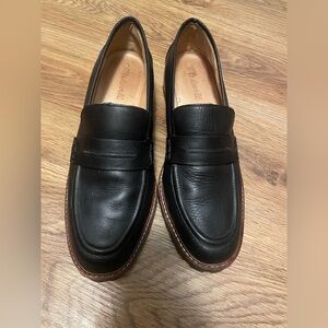 Madewell The Corinne Black Leather Lug Sole Loafers Size: 9
